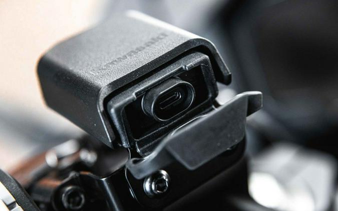 2025 Kawasaki Ninja 1100SX ABS