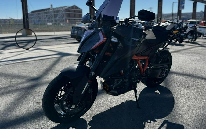 2021 KTM 1290 Super Duke R