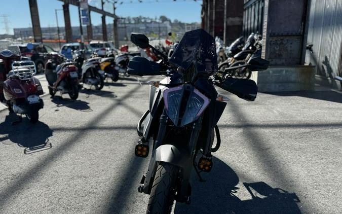 2021 KTM 1290 Super Duke R