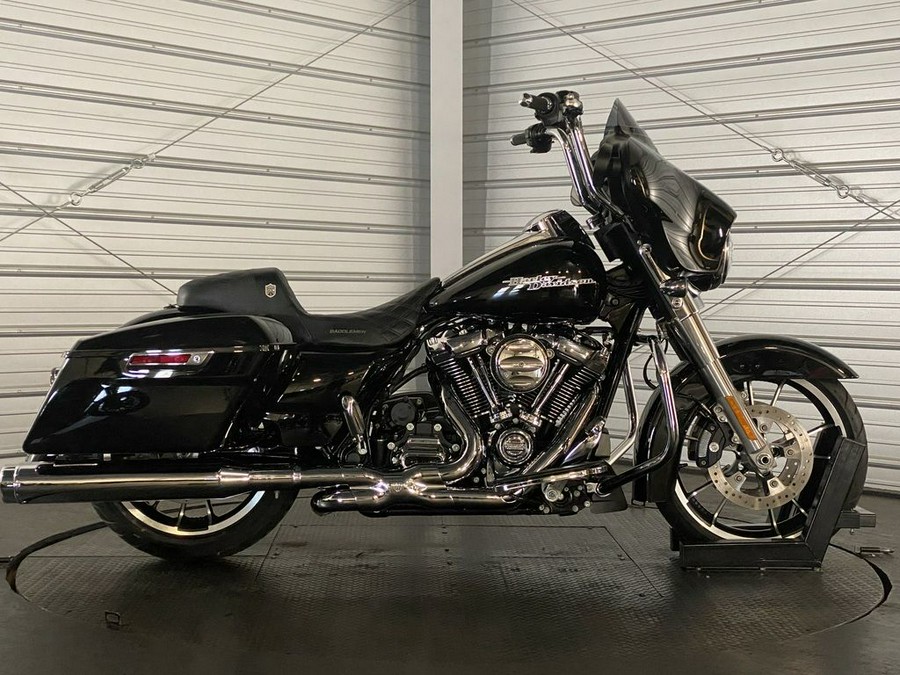 2020 Harley-Davidson® FLHX - Street Glide®