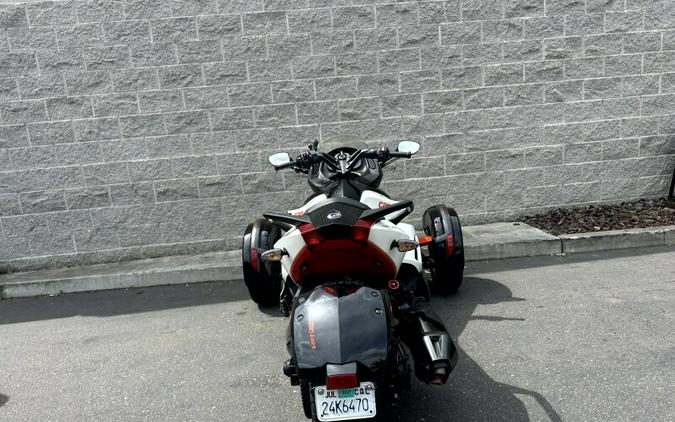 2014 Can-Am Spyder RT BLACK