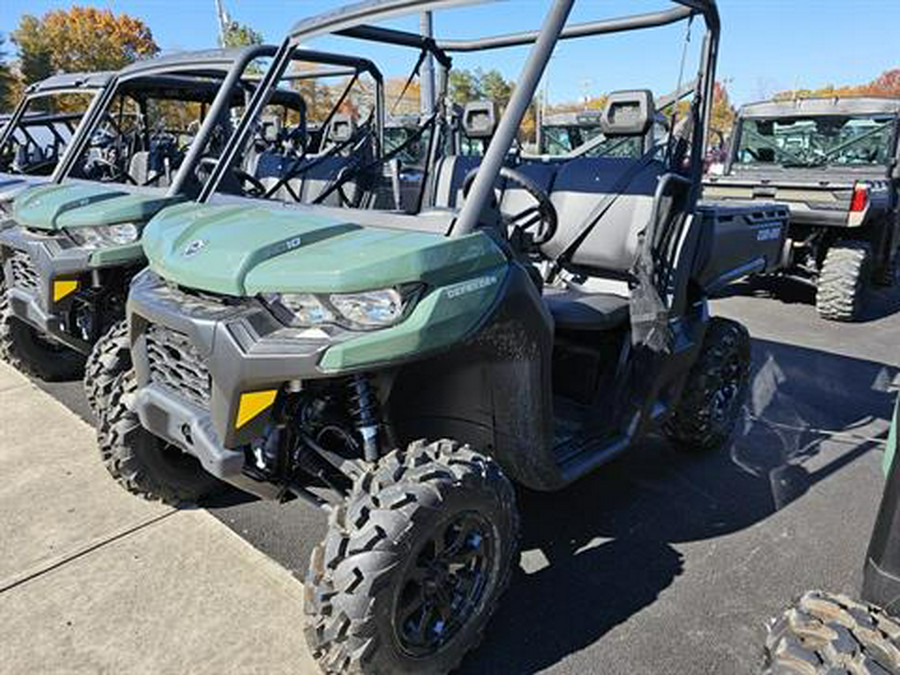 2023 Can-Am Defender DPS HD10