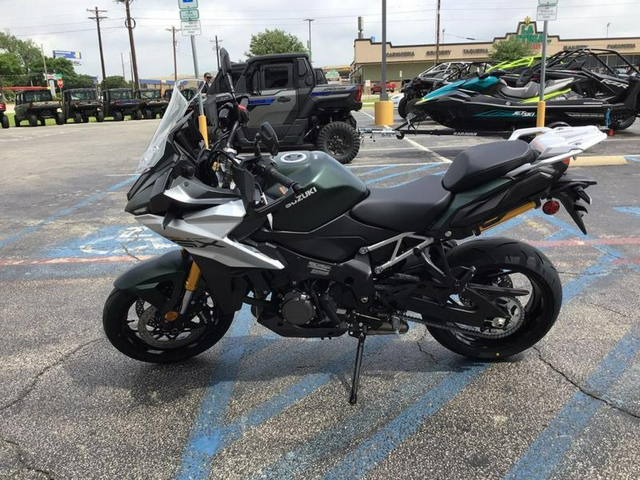 2024 Suzuki GSX-S1000GX Plus