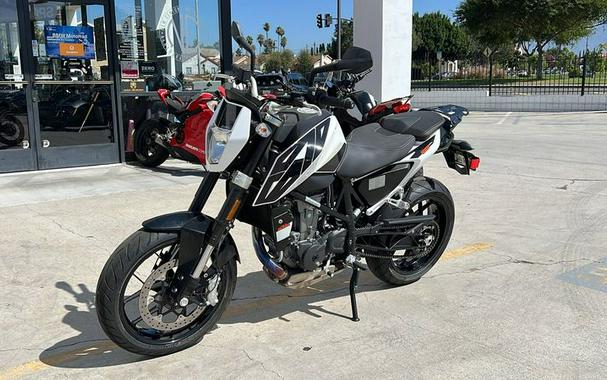 2016 KTM 690 DUKE