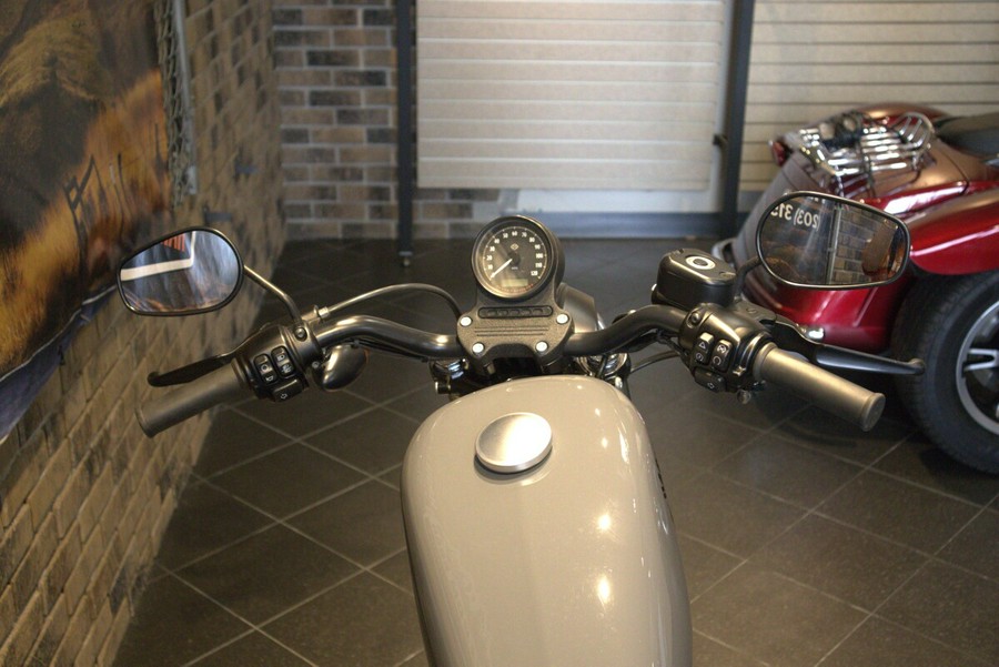 2022 Iron 883™ (XL883N)