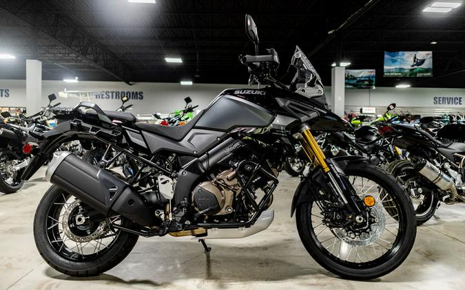 2023 Suzuki V-Strom 1050 First Look [15 Fast Facts for ADV]