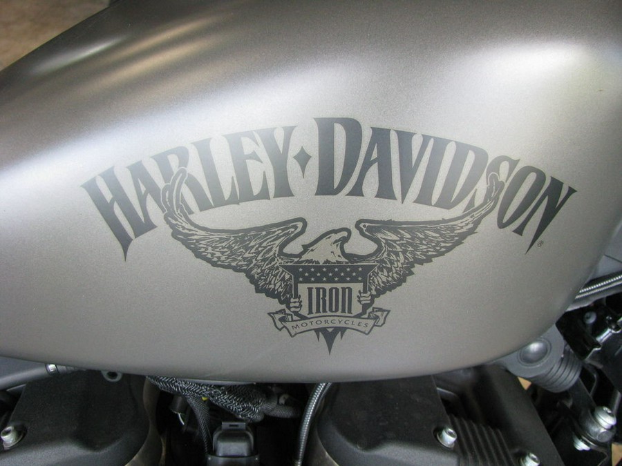 2018 Harley-Davidson® XL883N - Sportster® Iron 883™