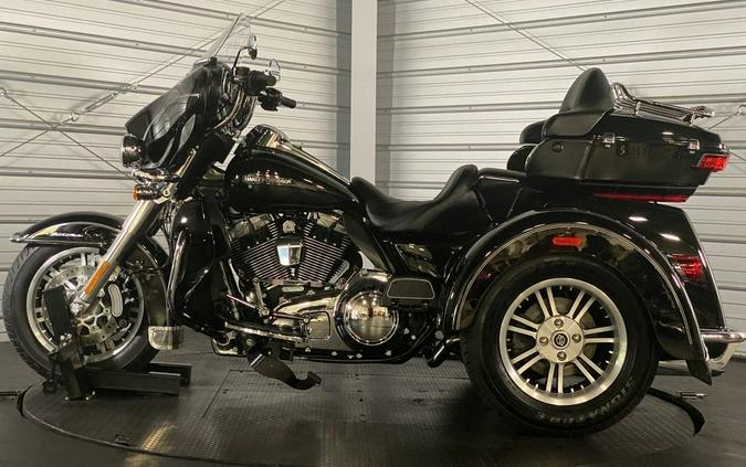 2015 Harley-Davidson® FLHTCUTG - Tri-Glide® Ultra