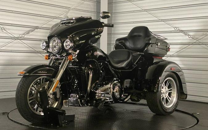 2015 Harley-Davidson® FLHTCUTG - Tri-Glide® Ultra