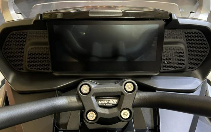 2026 Can-Am® Spyder F3 Limited Platine