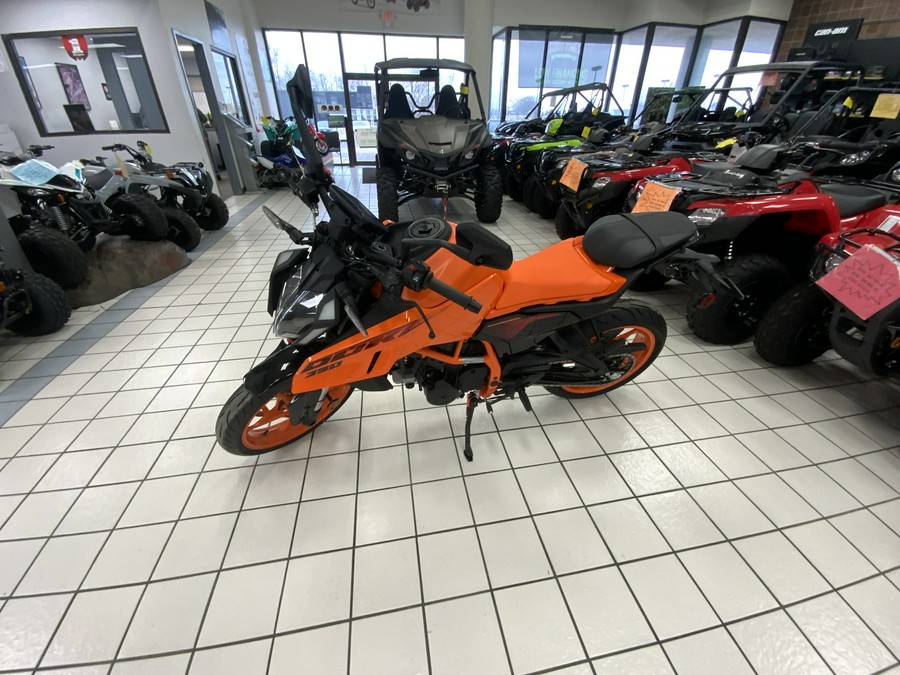 2024 KTM Duke 390