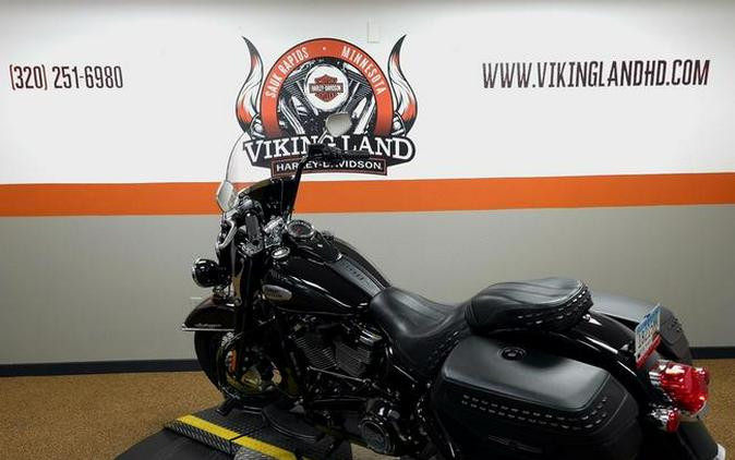 2021 Harley-Davidson® FLHCS - Heritage Classic 114
