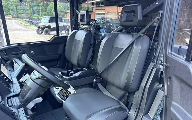 2026 Can-AM DEFENDER LTD HD11
