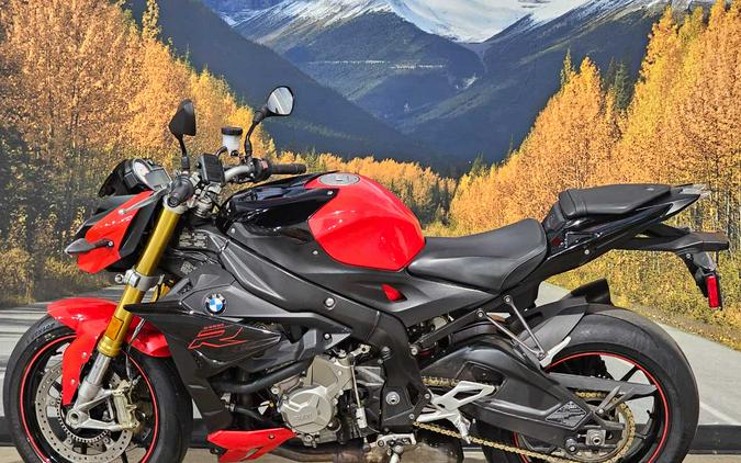 2017 BMW S 1000 R