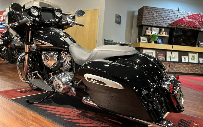 2023 Indian Motorcycle® Chieftain® Limited Black Metallic