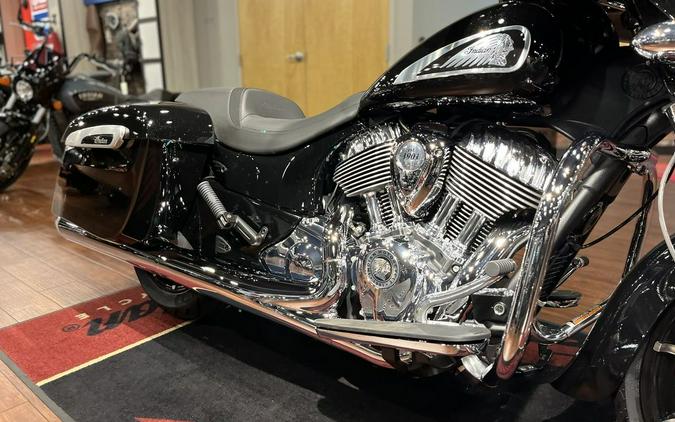 2023 Indian Motorcycle® Chieftain® Limited Black Metallic