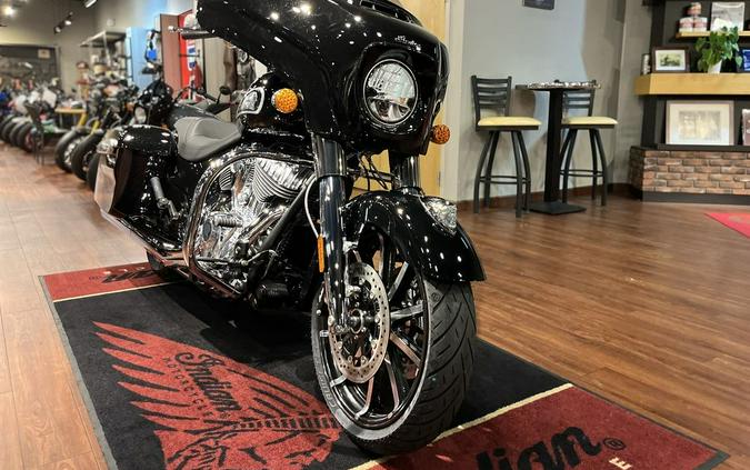 2023 Indian Motorcycle® Chieftain® Limited Black Metallic