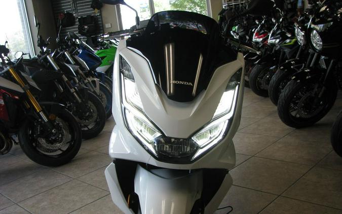 2022 Honda® PCX ABS