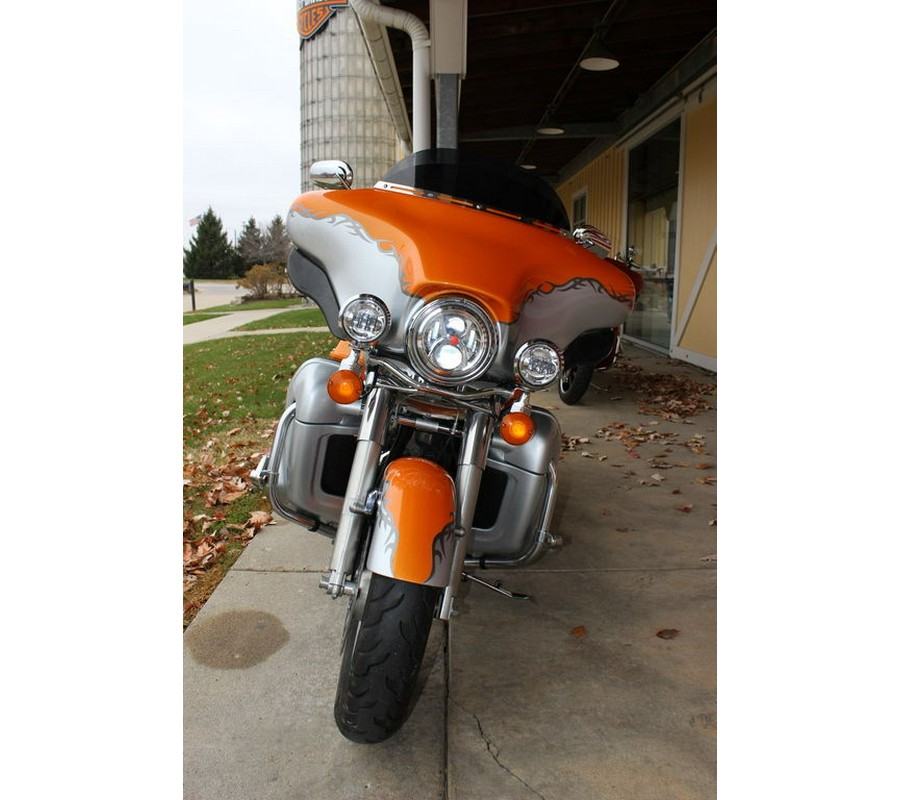 2013 Harley-Davidson® FLHTCU - Electra Glide® Ultra Classic®