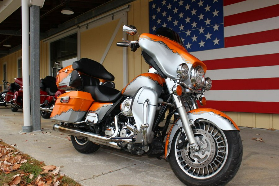 2013 Harley-Davidson® FLHTCU - Electra Glide® Ultra Classic®