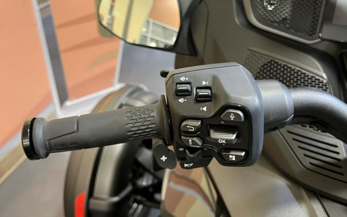 2026 Can-Am® Spyder RT Limited Dark