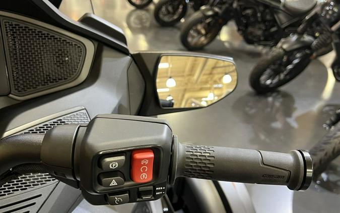 2026 Can-Am® Spyder RT Limited Dark