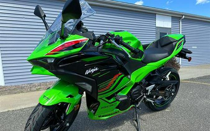 2024 Kawasaki Ninja 500 KRT Edition SE ABS