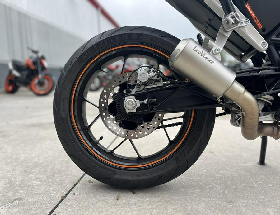 2017 KTM 690 Duke