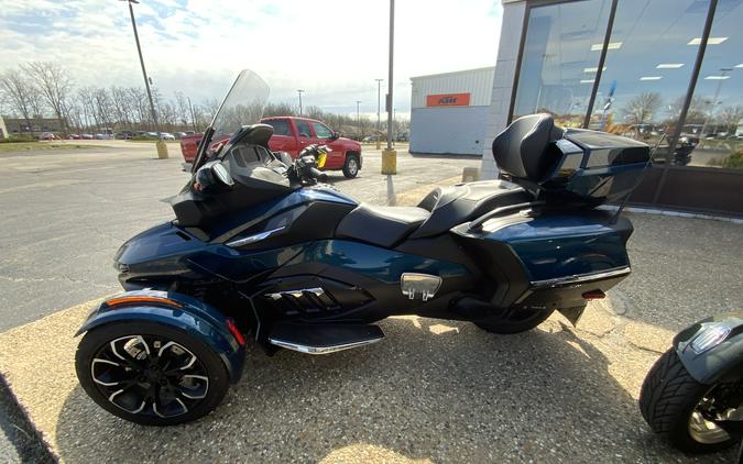 2021 Can-Am™ Spyder RT Limited