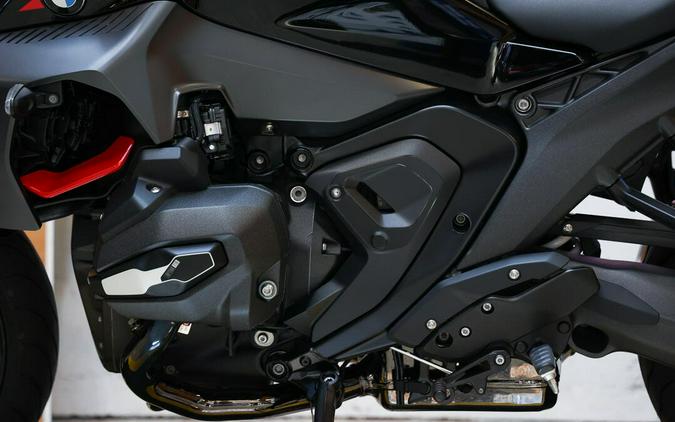 2026 BMW R 1300 R
