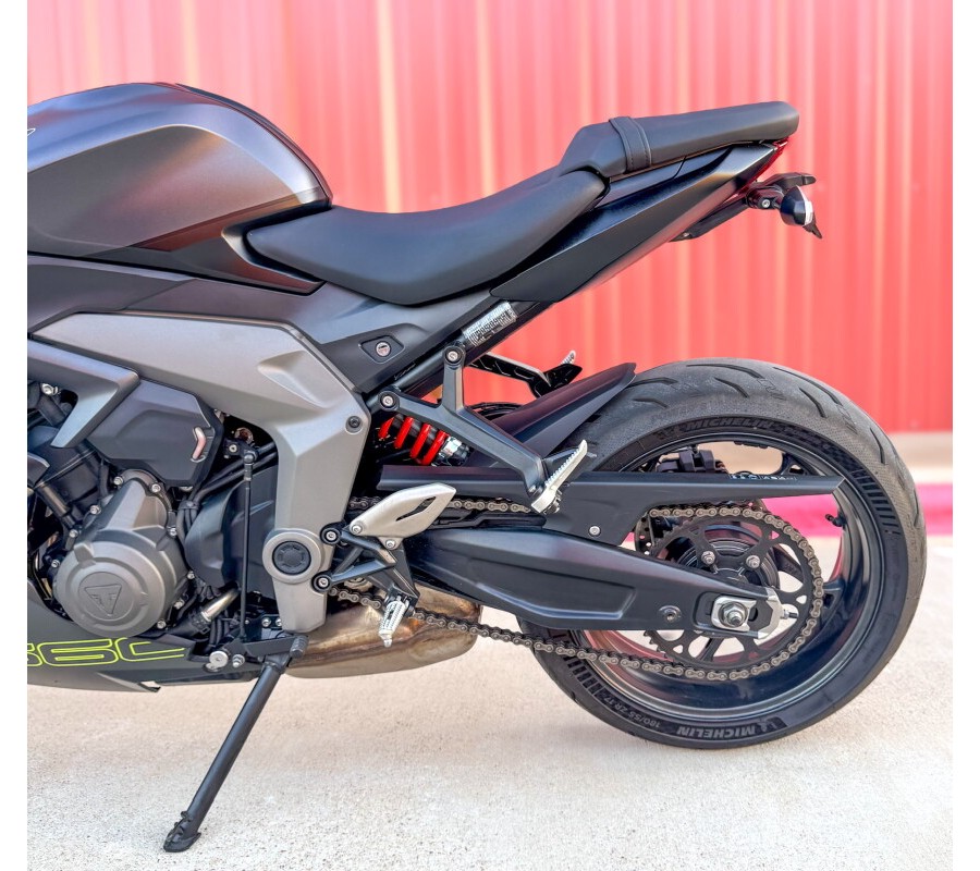 2025 Triumph Daytona 660 Satin Granite / Satin Jet Black