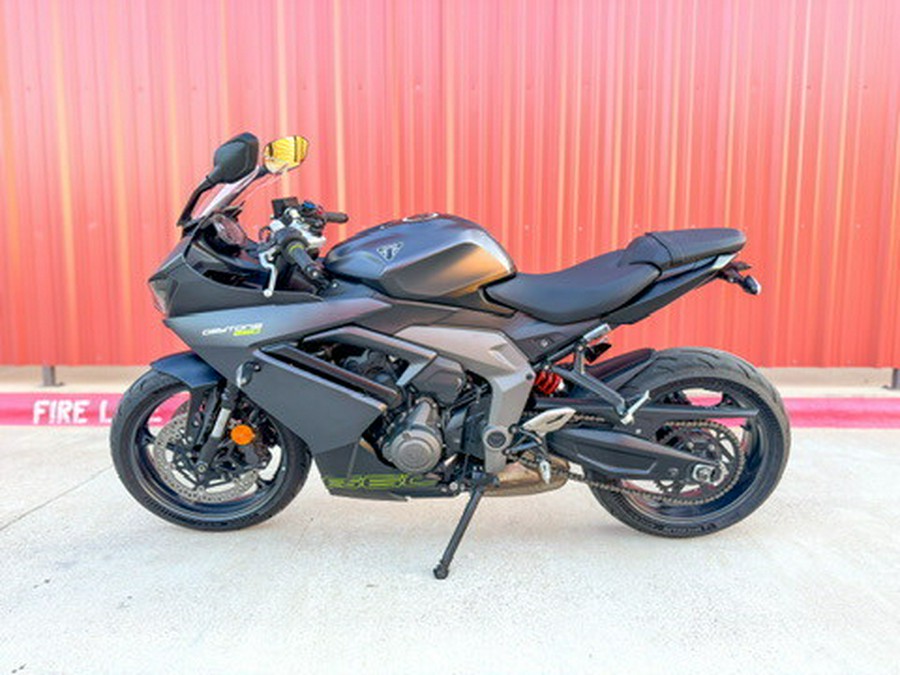 2025 Triumph Daytona 660 Satin Granite / Satin Jet Black