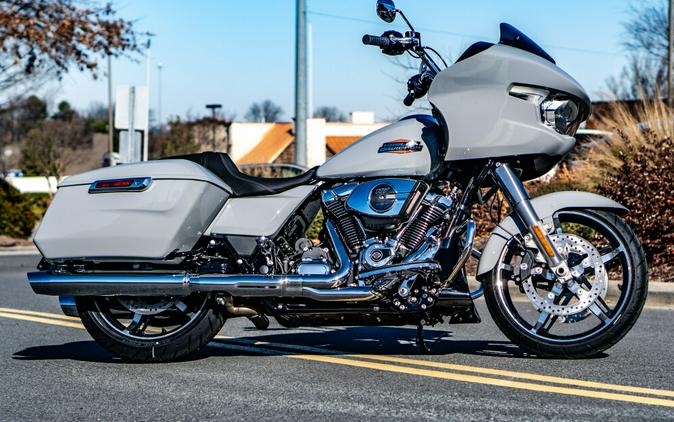 FLTRX 2024 Road Glide™