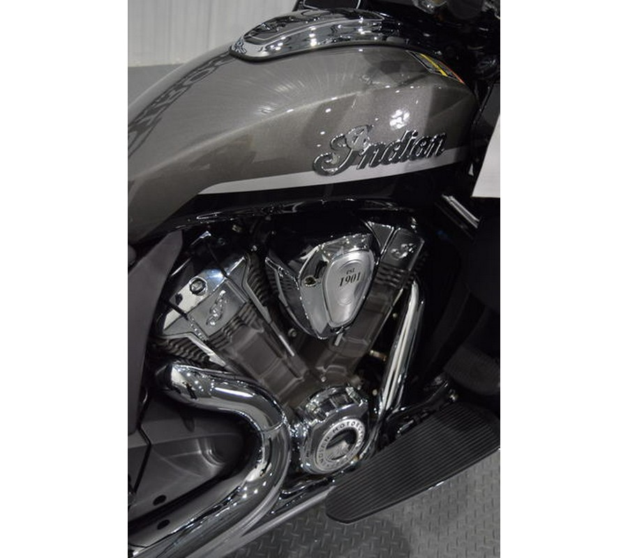 2024 Indian Motorcycle® Pursuit® Limited Titanium/Black Metallic