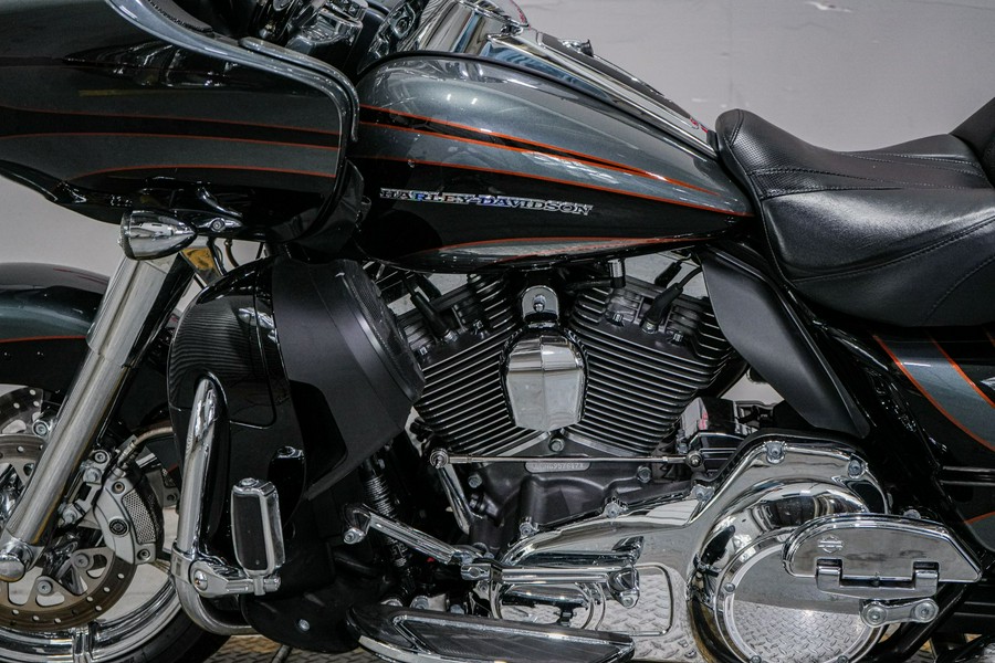 2016 Harley-Davidson CVO™ Road Glide™ Ultra