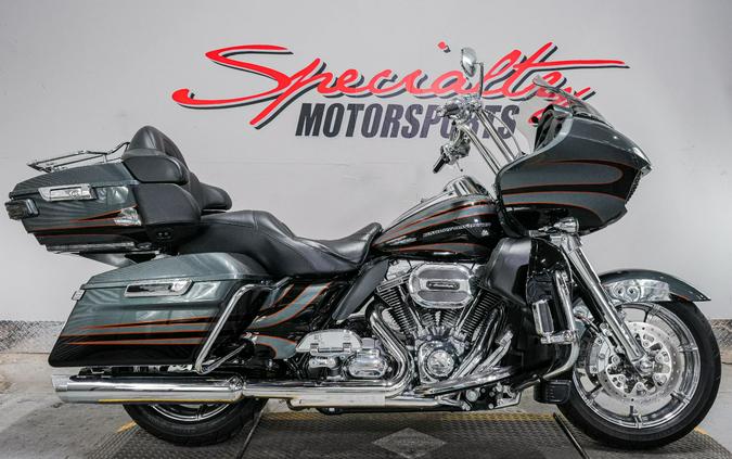 2016 Harley-Davidson CVO™ Road Glide™ Ultra