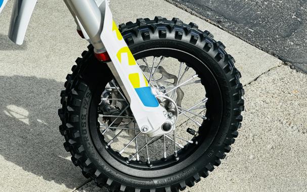 2024 Husqvarna Motorcycles EE 3