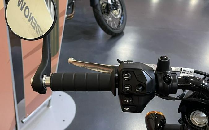 2025 Indian Motorcycle® Sport Scout® Limited +Tech Nara Bronze Metallic Smoke