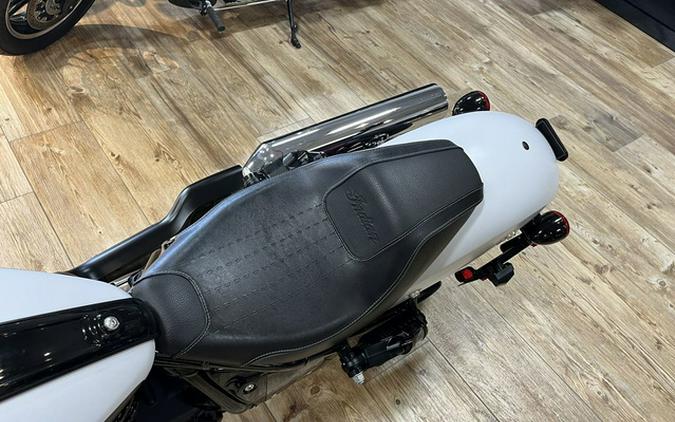 2024 Indian Sport Chief Ghost White Metallic Smoke