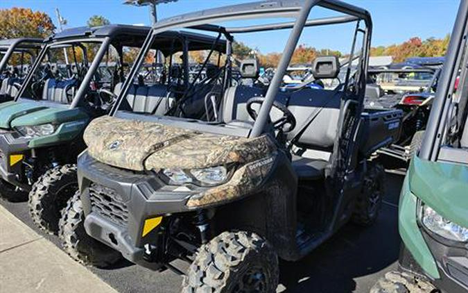 2023 Can-Am Defender DPS HD9