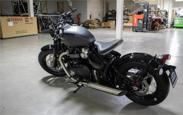 2023 Triumph Bonneville Bobber Matte Storm Grey/Matte Ironstone