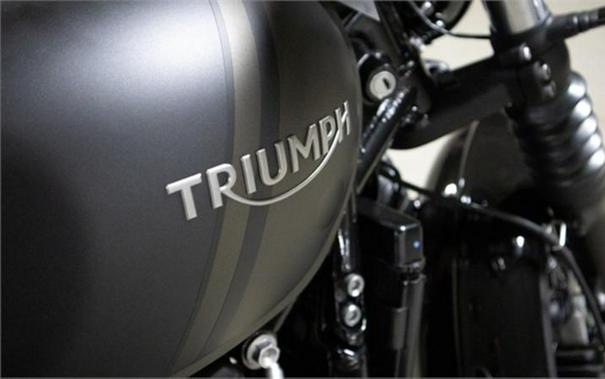 2023 Triumph Bonneville Bobber Matte Storm Grey/Matte Ironstone