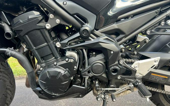 2024 Kawasaki Z900 ABS Metallic Spark Black/Metallic Matte Dark