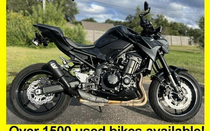 2024 Kawasaki Z900 ABS Metallic Spark Black/Metallic Matte Dark