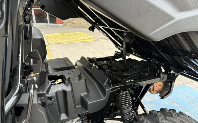 2025 Honda® Pioneer 1000-6 Deluxe Crew