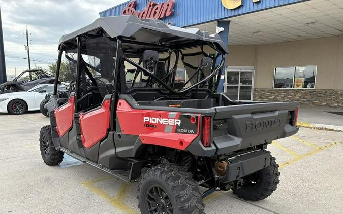 2025 Honda® Pioneer 1000-6 Deluxe Crew
