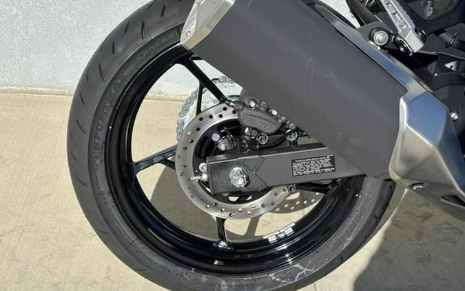 2026 Kawasaki Ninja 500 ABS Metallic Flat Spark Black SE ABS
