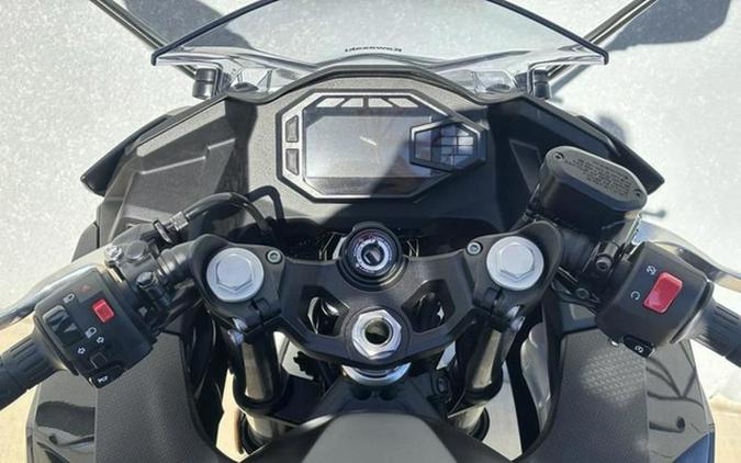 2026 Kawasaki Ninja 500 ABS Metallic Flat Spark Black SE ABS