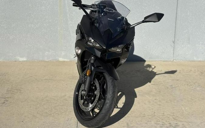2026 Kawasaki Ninja 500 ABS Metallic Flat Spark Black SE ABS