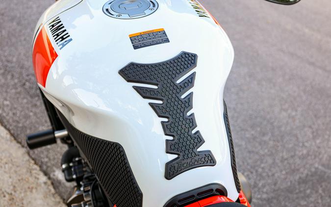 2025 YAMAHA XSR900